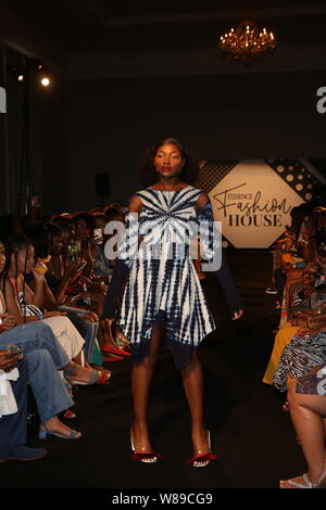 25e Festival ESSENCE présenté par Coca-Cola s'est tenue à la maison de mode essentiellement avec Loza Maléombho Défilé de Mode Modèle : où : New Orleans, Louisiana, United States Quand : 07 Juil 2019 Credit : Derrick Saleurs/WENN.com Banque D'Images