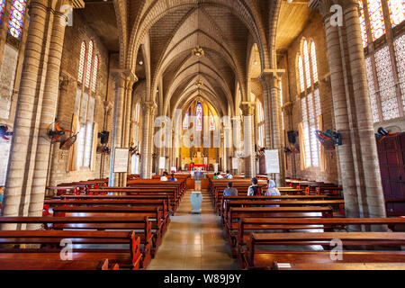 NHA TRANG, VIÊT NAM - Mars 14, 2018 : la cathédrale de Nha Trang ou le Christ Roi Cathédrale est l'église-mère du diocèse catholique de Nha Trang dans Banque D'Images