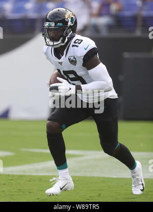 Baltimore, Maryland, USA. Le 08 août, 2019. Jacksonville Jaguars Pneu WR Brady (19) se réchauffe avant un match pré-saison contre les Ravens de Baltimore au M&T Bank Stadium à Baltimore, Maryland, le 8 août 2019. Photo/ Mike Buscher/Cal Sport Media Credit : Cal Sport Media/Alamy Live News Banque D'Images