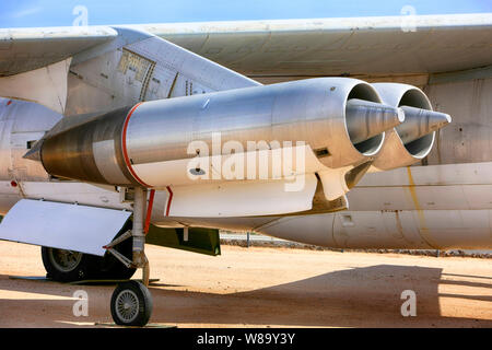 GE 1 turboréacteurs J47 sur un Boeing B-47 Stratojet Guerre Froide Bomber SAC avion. Banque D'Images