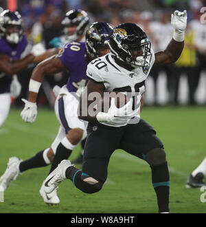 Baltimore, Maryland, USA. Le 08 août, 2019. Jacksonville Jaguars RB Ryquell Armstead (30) en action lors d'un match pré-saison contre les Ravens de Baltimore au M&T Bank Stadium à Baltimore, Maryland, le 8 août 2019. Photo/ Mike Buscher/Cal Sport Media Credit : Cal Sport Media/Alamy Live News Banque D'Images