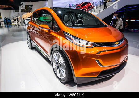 --FILE--un boulon Chevrolet EV concept car de Shanghai GM, une joint venture entre SAIC Motor et General Motors, s'affiche au cours de la 16e j de Shanghai Banque D'Images