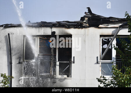 Les vestiges d'une maison de retraite sur des rouleaux à Crewe Avenue où un incendie a éclaté conduisant à l'évacuation de 150 personnes. Banque D'Images