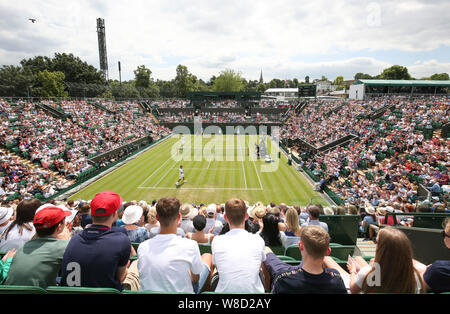 Au cours du stade pendant le match entre Stan Wawrinka vs Reilly Opelka en 2019 de Wimbledon, Londres, Angleterre, Royaume-Uni Banque D'Images