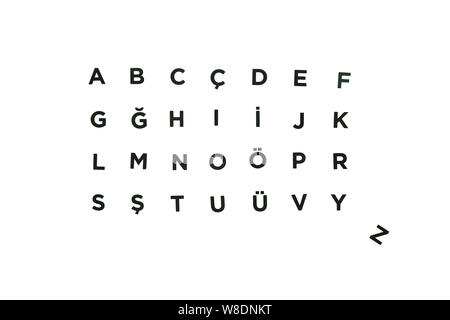 L'alphabet turc. Lettres noires sur fond blanc. Isolé Banque D'Images