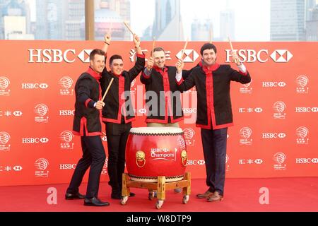 (De gauche) de la Suède Henrik Stenson, Rickie Fowler, Jordan Spieth Bubba Watson et de l'Organisation des membres de poser à la cérémonie d'ouverture de la WGC 2015 Banque D'Images