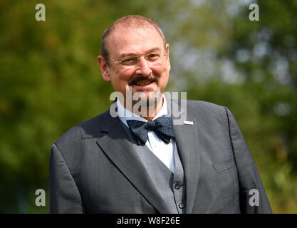 Berlin, Allemagne. 09Th Aug 2019. Andreas Hensel, Président de l'Institut fédéral d'évaluation des risques (BfR) dans l'usine "labyrinthe-BfR Eiland'. Le thème de cette année, le labyrinthe est sur des œufs et du poulet. Credit : Britta Pedersen/dpa-Zentralbild/dpa/Alamy Live News Banque D'Images