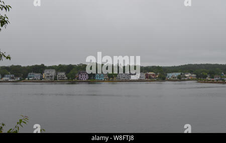 L'été en Nouvelle-Écosse : La ville de Mahone Bay Banque D'Images