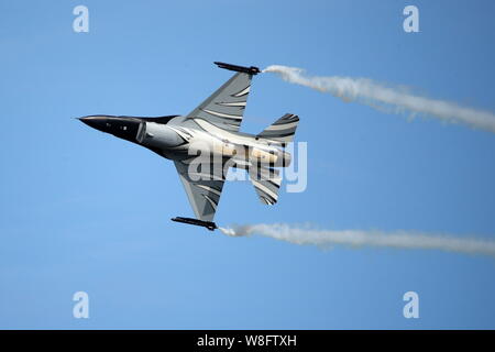 General Dynamics F-16 belge Falcon sombre Solo Display au Royal International Air Tattoo à Fairford RIAT 2019 RAF, Gloucestershire, Royaume-Uni Banque D'Images