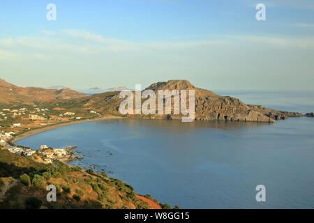 L'île de Crète, belle plage et village de pêcheurs de Plakias. Grèce Banque D'Images