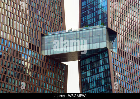 Vue de l'East River de cuivre américain Bâtiments par 626, 1re Avenue, Manhattan, New York, USA. Banque D'Images