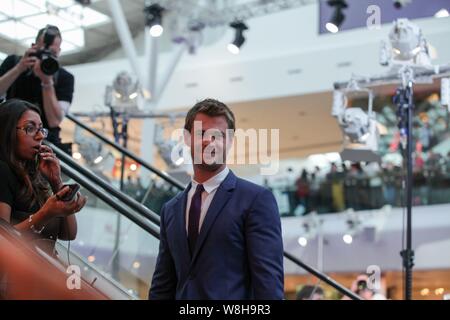 L'acteur australien Chris Hemsworth arrive pour la première du film 'Avengers : Uncanny X-Men' à Londres, Royaume-Uni, 21 avril 2015. Banque D'Images