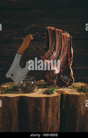 De matières sèches de côtes de boeuf. Pavé de boeuf. Banque D'Images