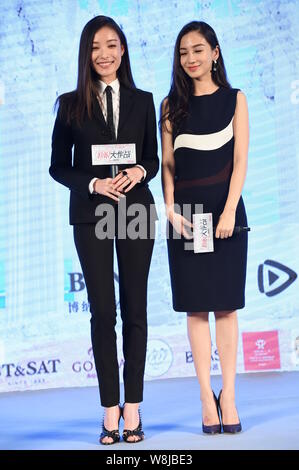 L'actrice de Hong Kong Angelababy, droite, et l'actrice chinoise ni ni poser au cours de la conférence de presse pour la première de leur film "Bride Wars" de Pékin en Banque D'Images