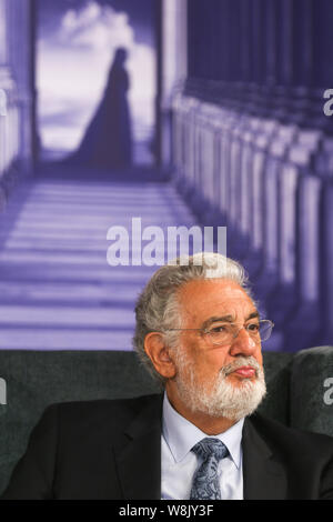 Ténor espagnol Placido Domingo orchestre et assiste à une conférence de presse pour l'opéra 'Simon Boccanegra' à Beijing, Chine, 18 août 2015. Banque D'Images