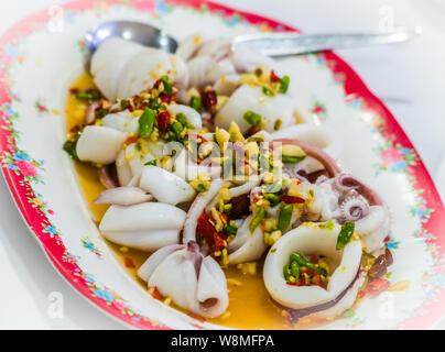 Salade de fruits de mer mixtes ,nourriture thaïe Banque D'Images