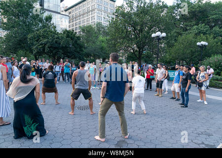 New York, USA. 09Th Aug 2019. Les New-yorkais de protestation organisée à l'appui de la montagne sacrée Hawaii Mauna Kea pour arrêter la construction du nouvel observatoire de Union Square (photo de Lev Radin/Pacific Press) Credit : Pacific Press Agency/Alamy Live News Banque D'Images