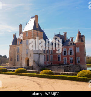 Château de La Bussiére (du pêcheur Château) dans la vallée de la Loire, France Banque D'Images