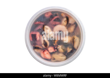 Vue de dessus du poulpe mariné, crevettes et moules isolated on white Banque D'Images