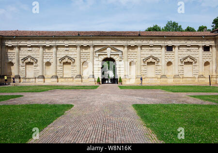 Le Cortile, Cour d'honneur ou cour du Palazzo Te, à Mantoue, Italie, construit dans le style maniériste 1524-34 par l'architecte Giulio Romana Banque D'Images