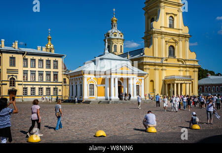 La Cathédrale Pierre-et-Paul et Botny Chambre à l'intérieur de la forteresse Pierre et Paul à Saint-Pétersbourg, Russie le 22 juillet 2019 Banque D'Images