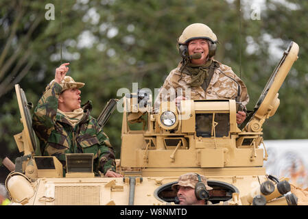 Organisé par l'Association des véhicules militaires historiques Essex, les échos de l'événement historique est un week-end complet de affiche militaire et des reconstitutions historiques impliquant des centaines de véhicules militaires et de passionnés. Bataille de reconstitutions sont effectués pendant la journée. Femme tank commander Banque D'Images