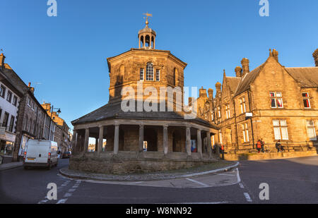 La Croix du marché, un bâtiment octogonal construit par Thomas se casse. Connu localement comme le marché du beurre Barnard Castle UK Banque D'Images