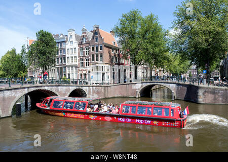 Amsterdam canal boat BZN 5 Visite de la ville d'Amsterdam Keizersgracht à/ Leidsegracht intersection. Banque D'Images