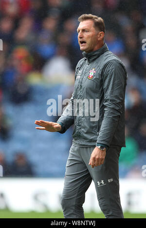 Burnley, Royaume-Uni. 10 août, 2019. Hasenhuttl Southampton manager Ralph pendant le premier match de championnat entre Burnley et Southampton à Turf Moor, Burnley le samedi 10 août 2019. (Crédit : Mark Fletcher | MI News) usage éditorial uniquement, licence requise pour un usage commercial. Photographie peut uniquement être utilisé pour les journaux et/ou magazines des fins éditoriales Crédit : MI News & Sport /Alamy Live News Banque D'Images