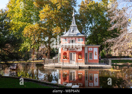 Casita del Pescador, Parque del Buen Retiro, Madrid, Espagne Banque D'Images