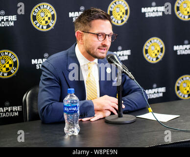 Columbus, Ohio, USA. 10 août, 2019. Columbus Crew Président, Tim Bezbatchenko répond aux médias dans la conférence de presse à Columbus, Ohio, USA. Brent Clark/Alamy Live News Banque D'Images