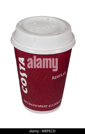 Une tasse de café Costa régulier isolé sur un fond blanc. 100 % de café certifié Rainforest Alliance. Banque D'Images