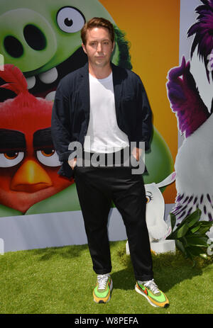 Los Angeles, USA. 10 août, 2019. LOS ANGELES, USA. 10 août 2019 : Beck Bennett à la première de 'Les Angry Birds Film 2' au Regency Village Theatre. Photo Credit : Paul Smith/Alamy Live News Banque D'Images