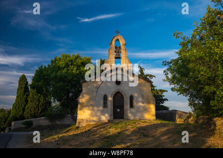 Chapelle Saint-michel Lurs Alpes-de-haute-provence.Provence. Paysage d'été.France Banque D'Images