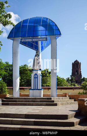 14 juillet 2019-Vigan Philippines : statue de Marie, Mère de Jésus sur un piédestal près de l'église catholique de Vigan. Banque D'Images