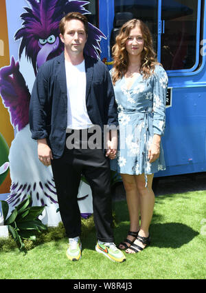 10 août 2019, Westwood, Californie, États-Unis : 10 août 2019 - Westwood, Californie - Beck Bennett. L'avant-première de « The Angry Birds Movie 2 » de Sony à Los Angeles s'est tenue au Regency Village Theater. Crédit photo : Birdie Thompson/AdMedia Banque D'Images
