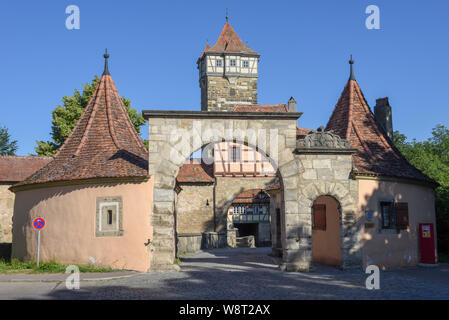 Tour de porte d'entrée de Rotenburg ob der Tauber sur l'Allemagne Banque D'Images