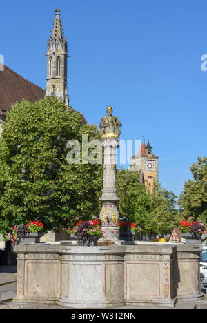 Fontaine historique à Rotenburg ob der Tauber sur l'Allemagne Banque D'Images