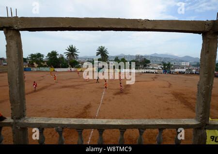 Match de football, coupe de Ligue Entraîneur Mer à Aberdeen, Freetown, Sierra Leone Banque D'Images