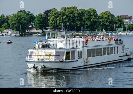 Cette ancienne résidence de la règles prussien est une ville de palais et jardins en un style qui a même donné son propre nom : Rococo Potsdam. Banque D'Images
