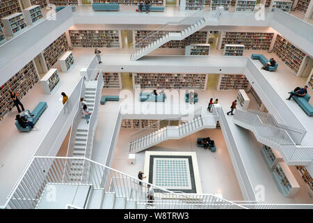 STUTTGART, ALLEMAGNE - 12 juin 2019 : bibliothèque de la ville moderne de Stuttgart, Allemagne Banque D'Images