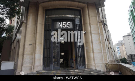 SAO PAULO, BRÉSIL - 16 MAI 2019 : façade de l'Institut national de sécurité sociale savent comme INSS Banque D'Images