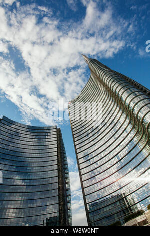 Tour d'UniCredit, siège de la banque italienne UniCredit, conçu par l'architecte Cesar Pelli, Milan, Lombardie, Italie Banque D'Images