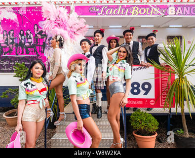 Lady Boys de Bangkok 2019 photocall événement, Edinburgh Festival Fringe, Ecosse, Royaume-Uni, Drag Queens et exprimés par le bureau de zone de poser, Ecosse, Royaume-Uni Banque D'Images