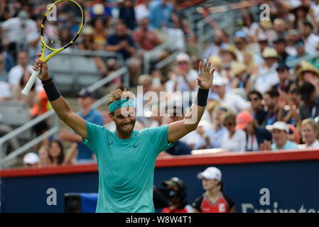 Montréal, Québec, Canada. Août 11, 2019. RAFAEL NADAL de l'Espagne célèbre après avoir remporté le tournoi de tennis de la Coupe Rogers à Montréal Canada. Crédit : Christopher Levy/ZUMA/Alamy Fil Live News Banque D'Images