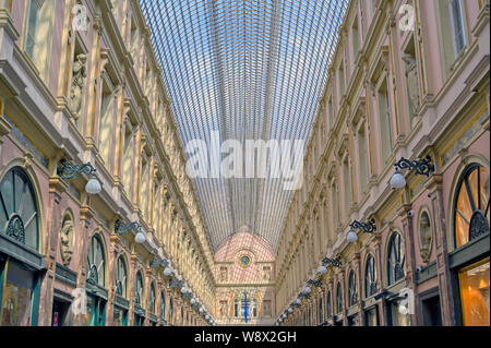 Les Galeries Royales Saint-Hubert sont un ensemble d'arcades vitrées à Bruxelles, Belgique. Banque D'Images