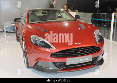 Une Aston Martin Vanquish est vu sur l'écran lors de la Chine Rendez-Vous - La cinquième édition du Superyachts-Business Jets-Luxury exposition Vie Banque D'Images