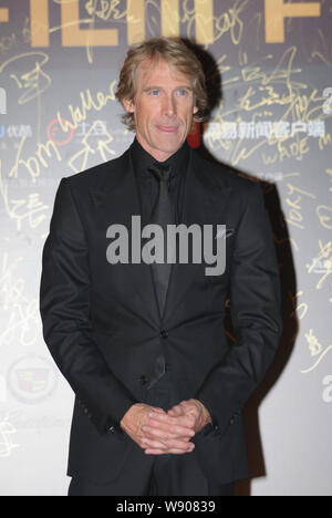 Réalisateur Michael Bay pose sur le tapis rouge pour la cérémonie de clôture du 17e Festival International du Film de Shanghai à Shanghai, Chine, 22 Banque D'Images