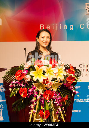 L'actrice chinoise Zhang Ziyi parle au cours d'une cérémonie de prise de vue pour Jackie Chans nouveau film à Beijing, Chine, 17 avril 2014. Hong Kongs Daniel Lee va Banque D'Images