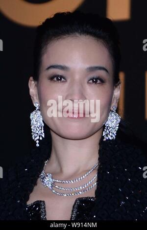 L'actrice taïwanaise Shu Qi sourit au cours de l'exposition Chanel Joaillerie à Beijing, Chine, 16 janvier 2014. Banque D'Images